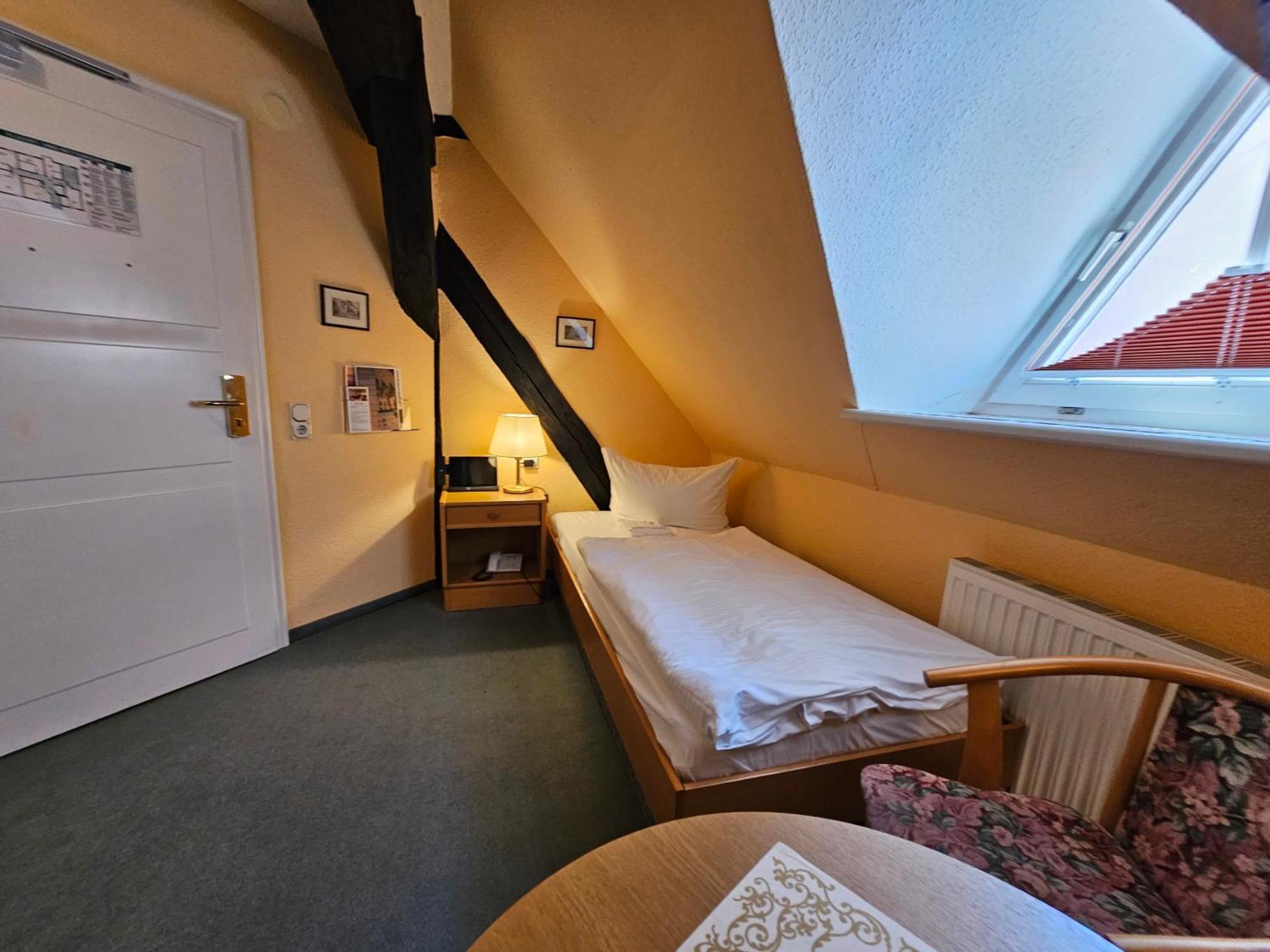 Hotel Am Markt & Brauhaus Stadtkrug Ueckermünde Exteriör bild
