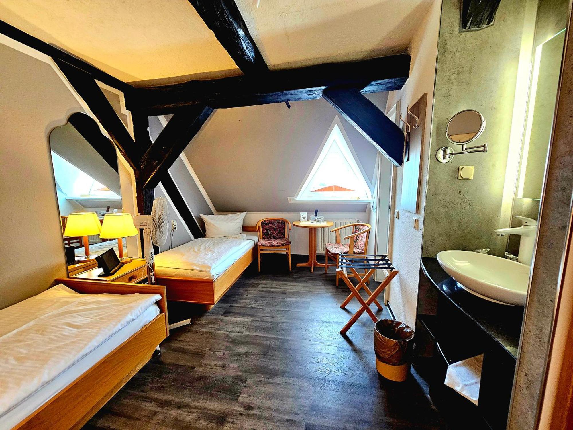 Hotel Am Markt & Brauhaus Stadtkrug Ueckermünde Exteriör bild