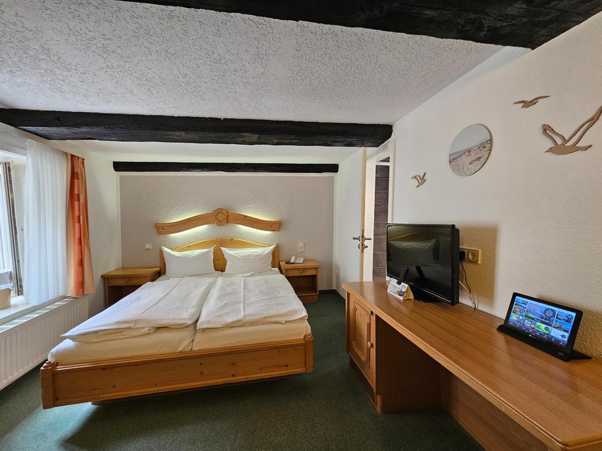 Hotel Am Markt & Brauhaus Stadtkrug Ueckermünde Exteriör bild